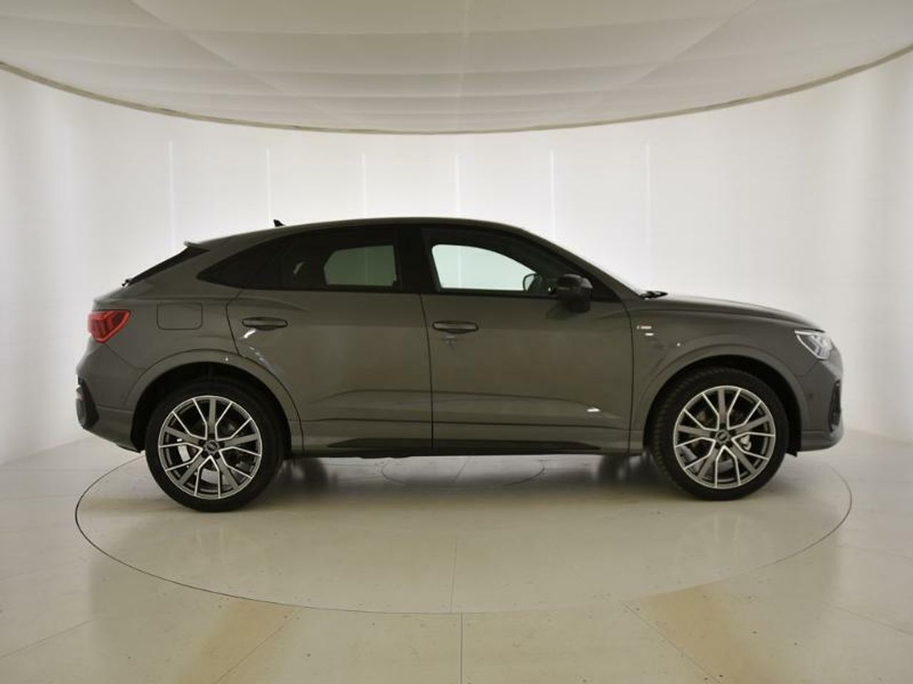 audi q3 2024 / foto grande (3)
