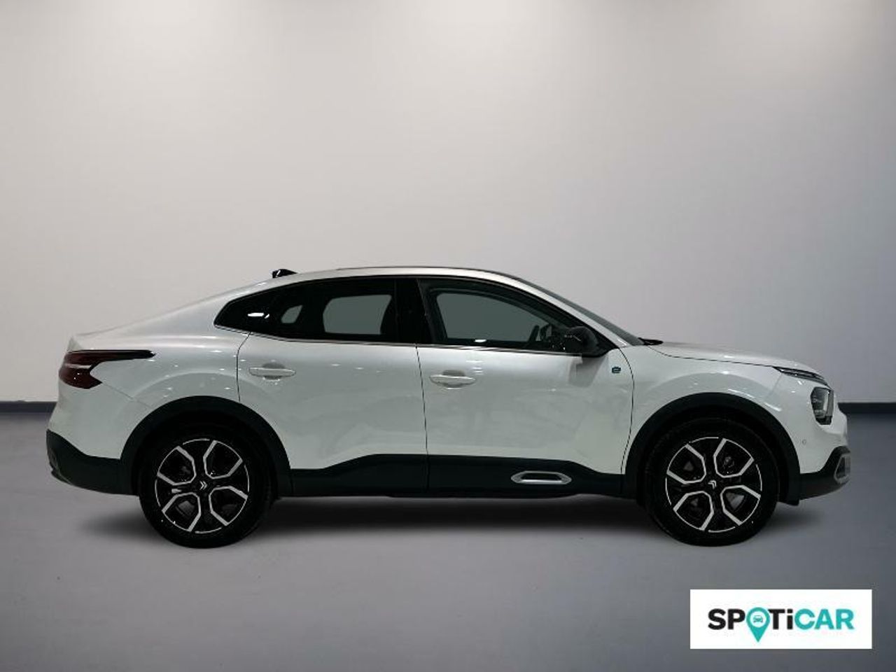 citroën c4 x 2024 / foto grande (3)