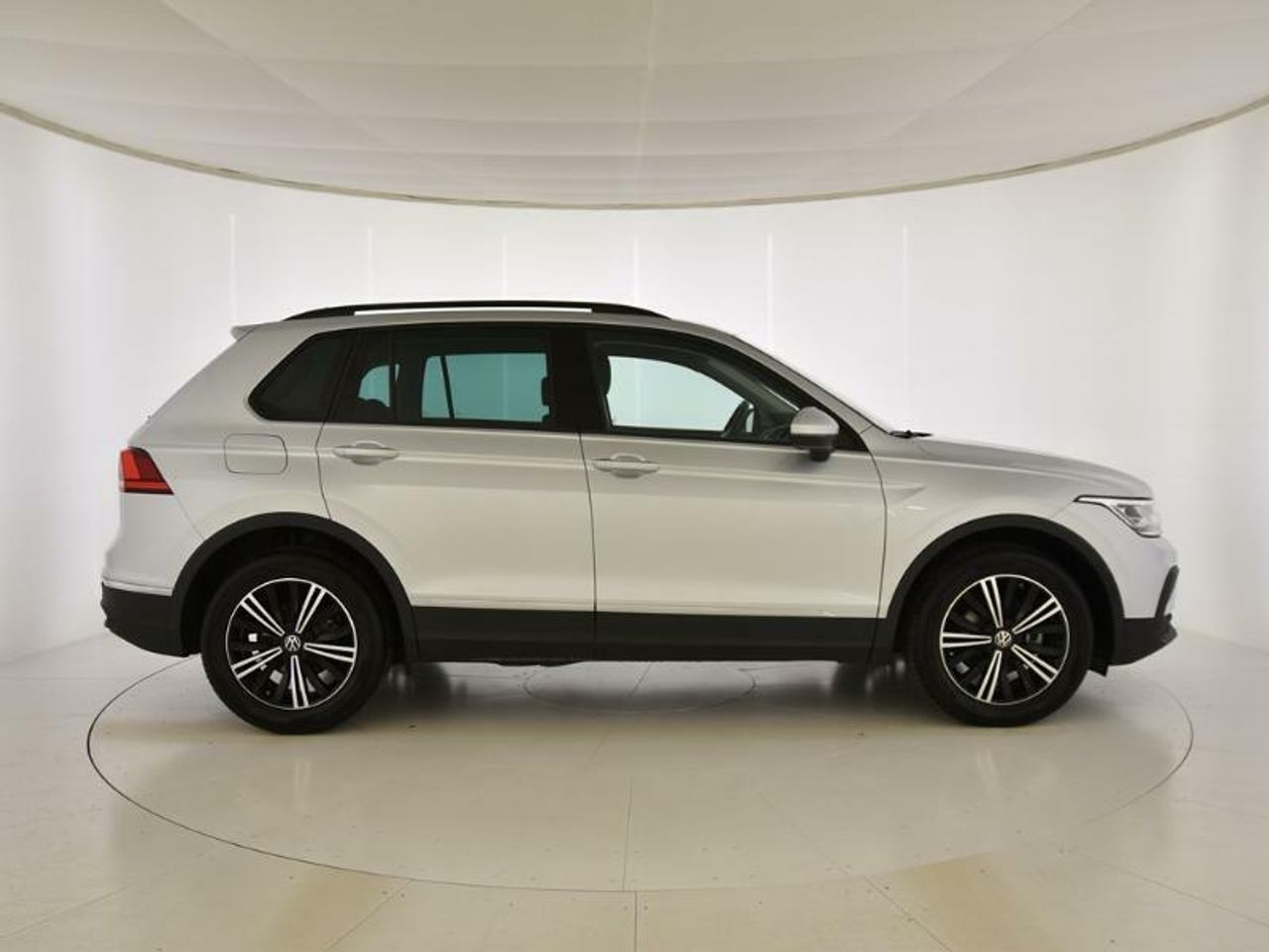 volkswagen tiguan 2024 / foto grande (3)