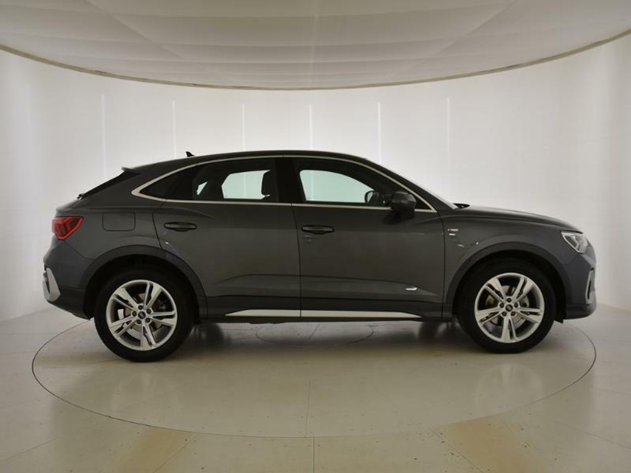 audi q3 2022 / foto grande (3)