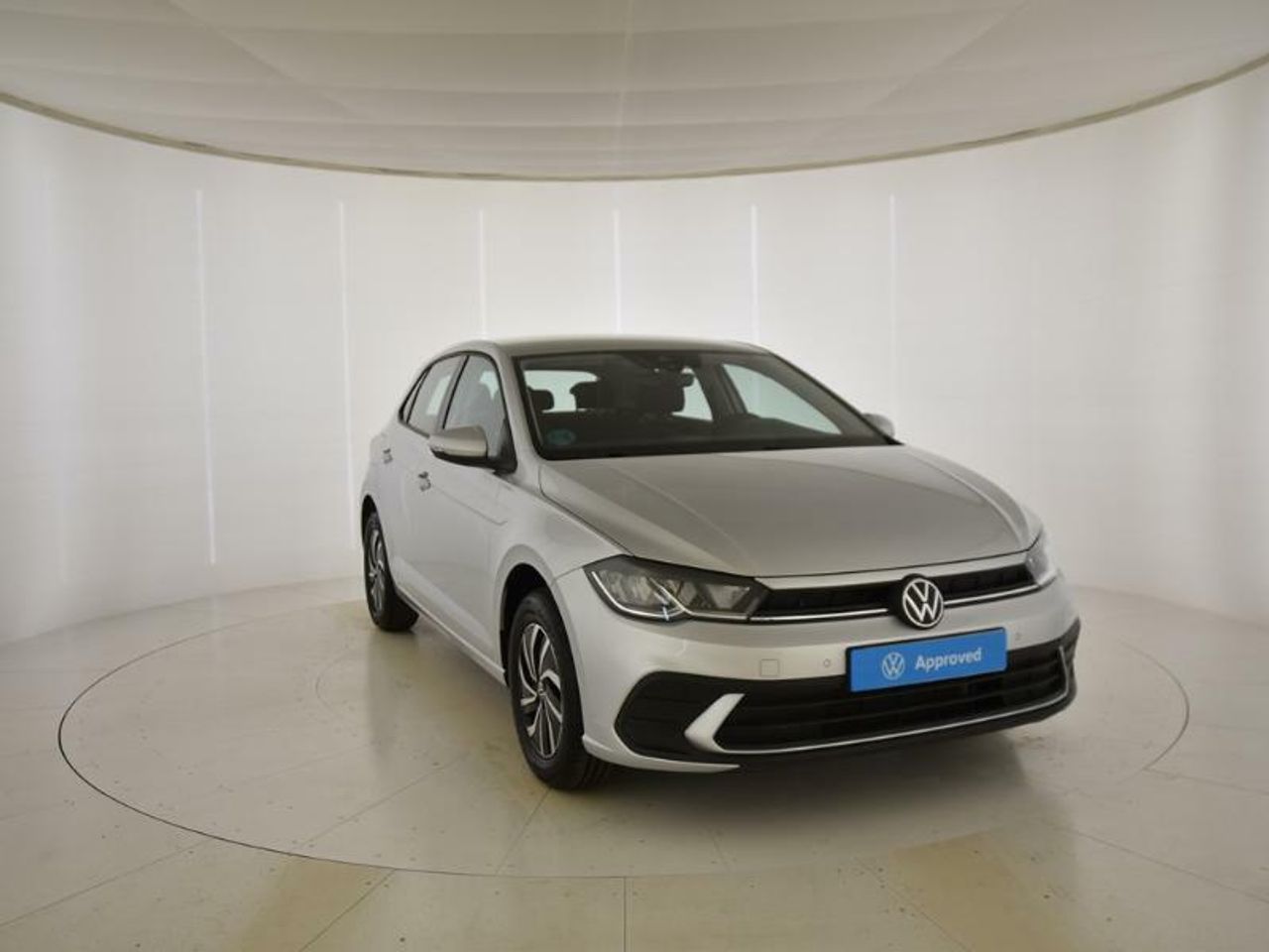 Volvo xc40 2024 con volante multifuncional  de segunda mano - volkswagen polo 2024 /