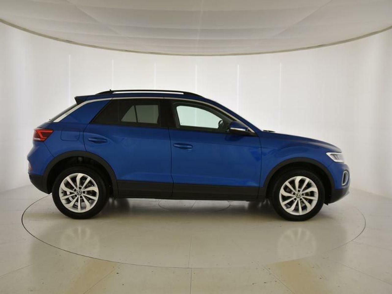 volkswagen t-roc 2024 / foto grande (3)