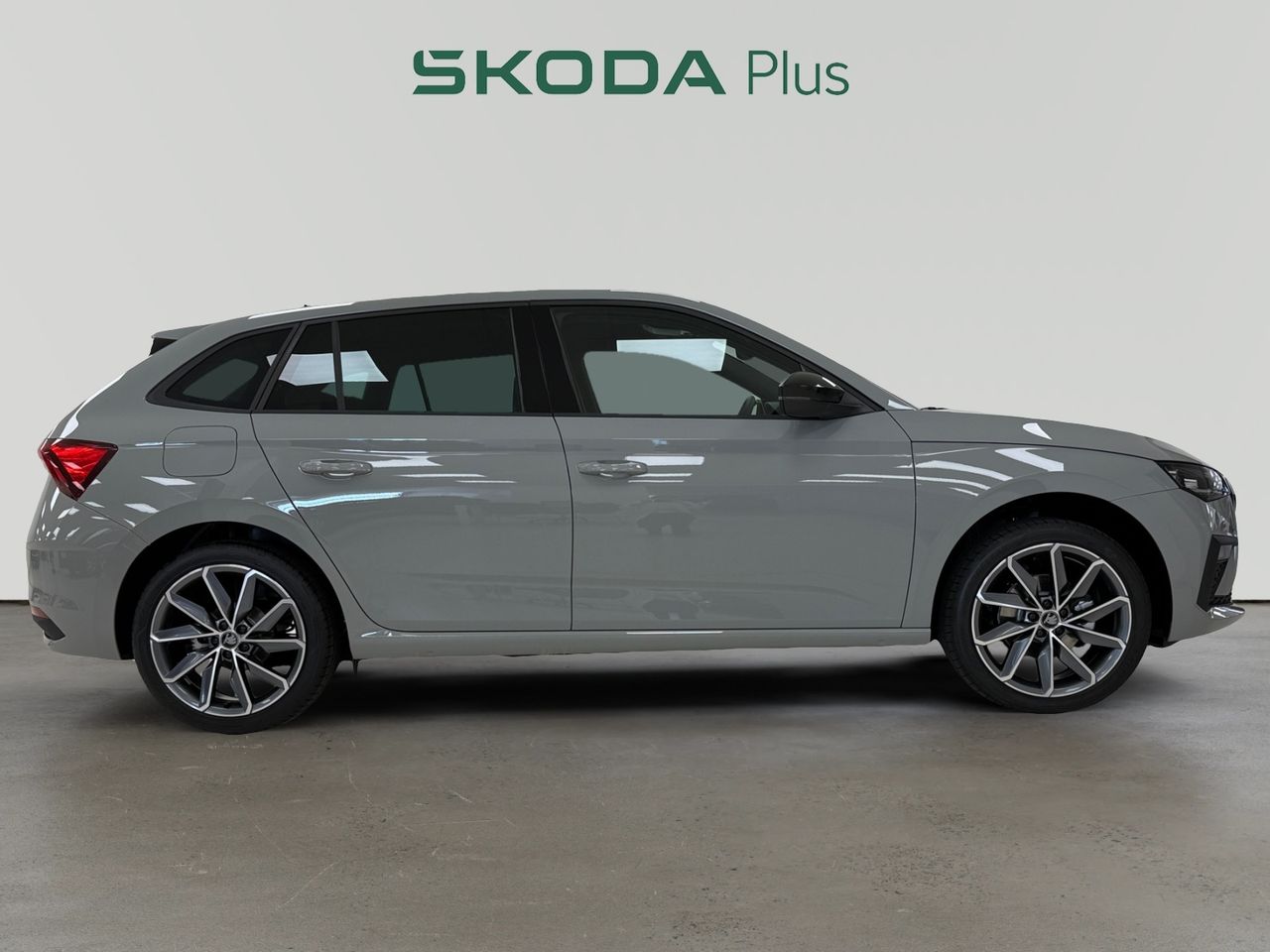 skoda scala 2025 / foto grande (3)