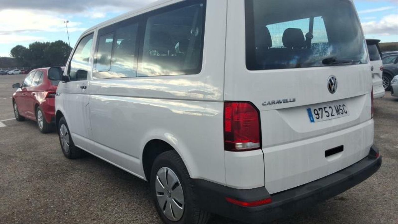 volkswagen caravelle 2024 / foto grande (3)