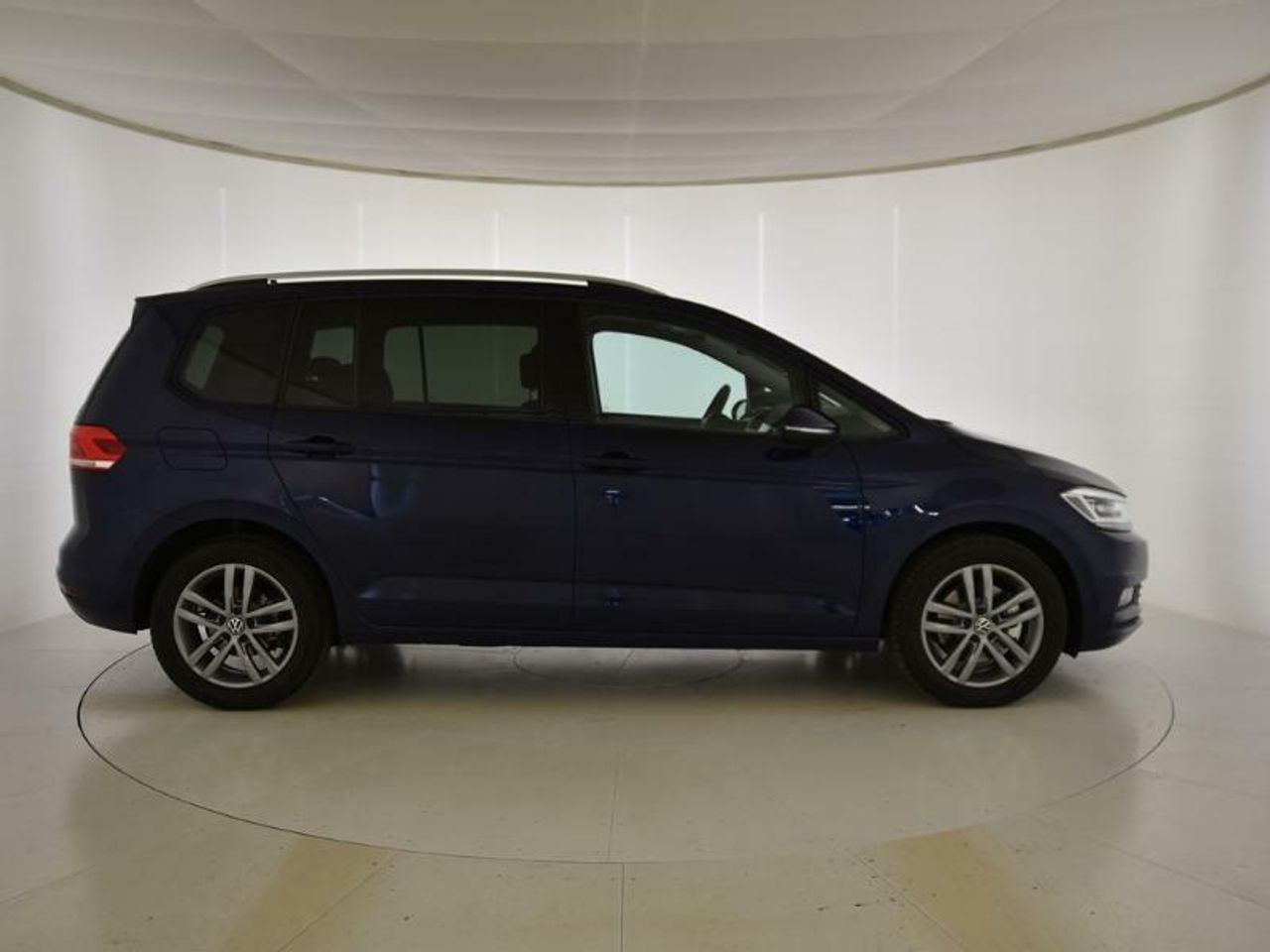 volkswagen touran 2025 / foto grande (3)