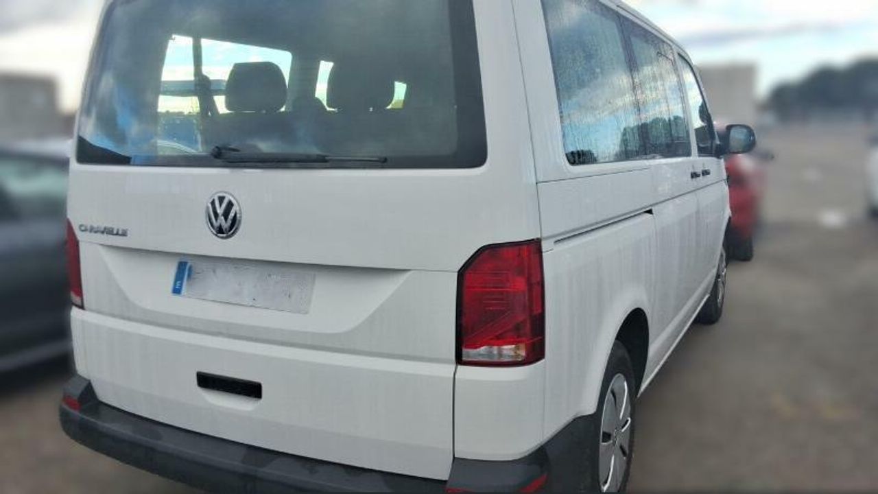 volkswagen caravelle 2024 / foto grande (2)