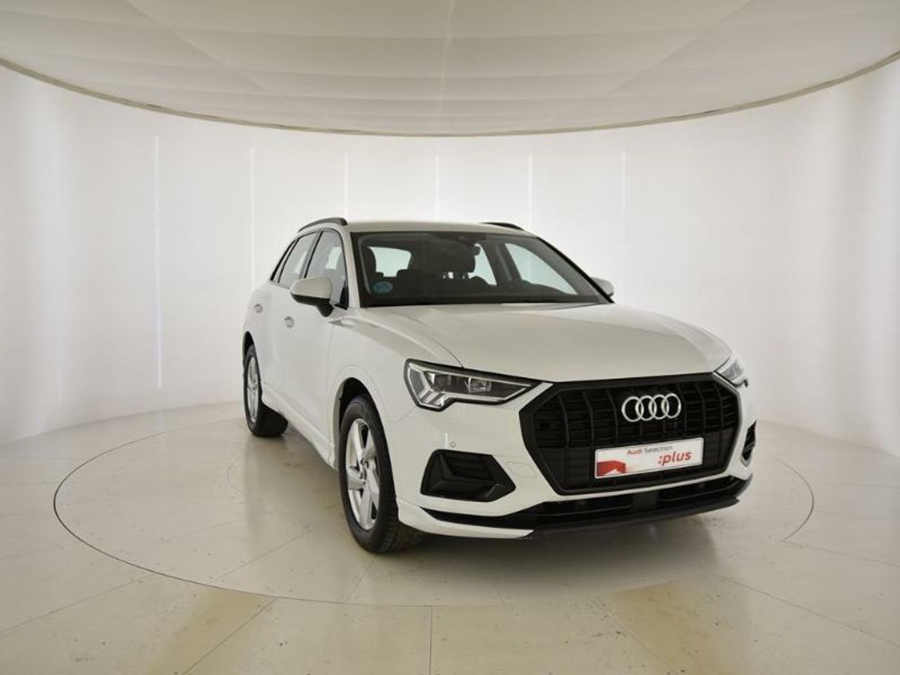 audi q3 2024 /