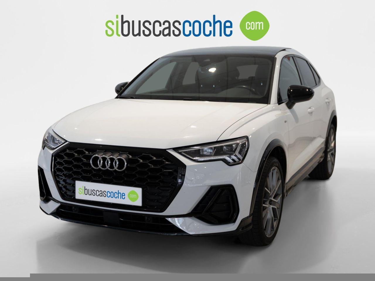 audi q3 2021 /