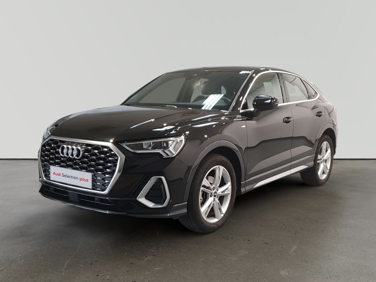 Foto audi q3 2021 /