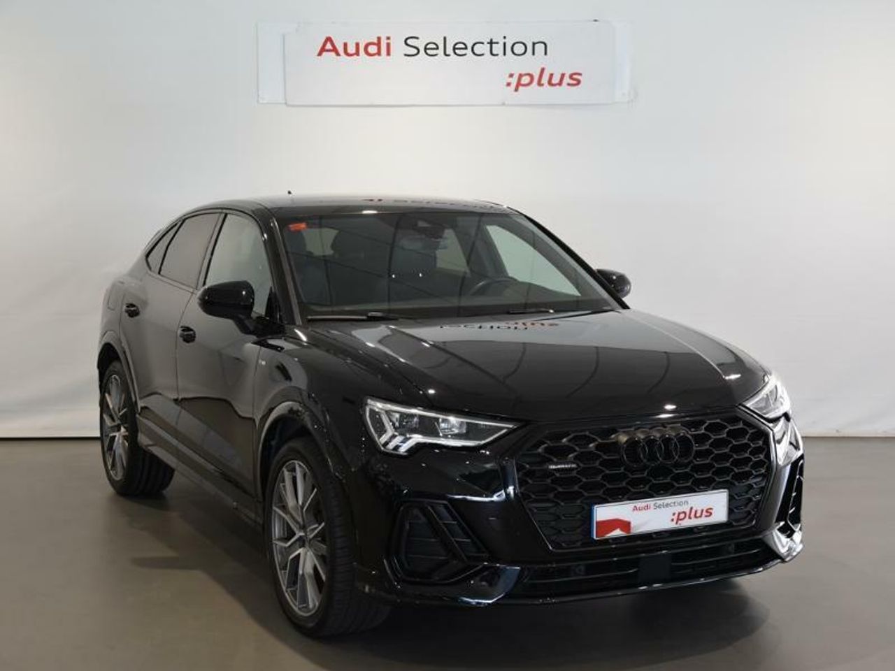 Foto audi q3 2021 /