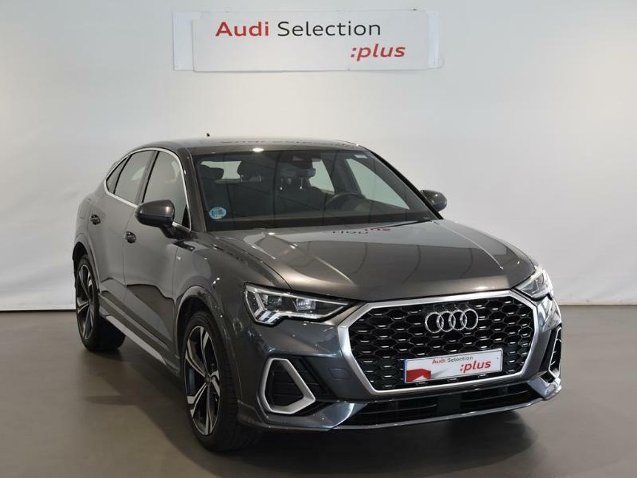 Foto audi q3 2021 /