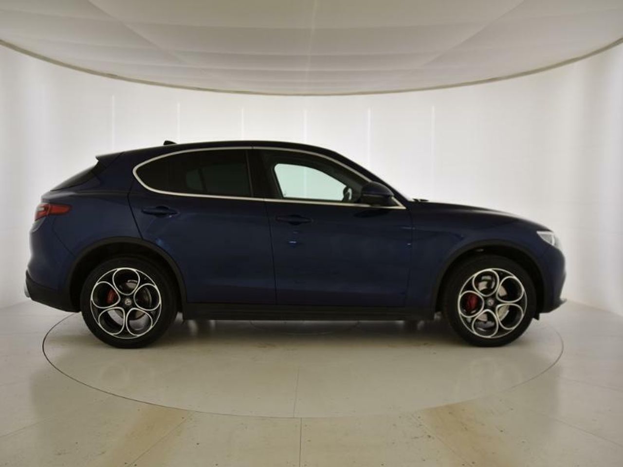 alfa romeo stelvio 2020 / foto grande (3)