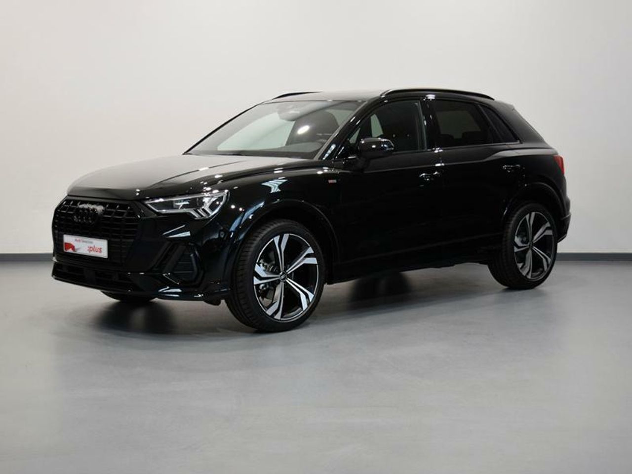 audi q3 2025 /