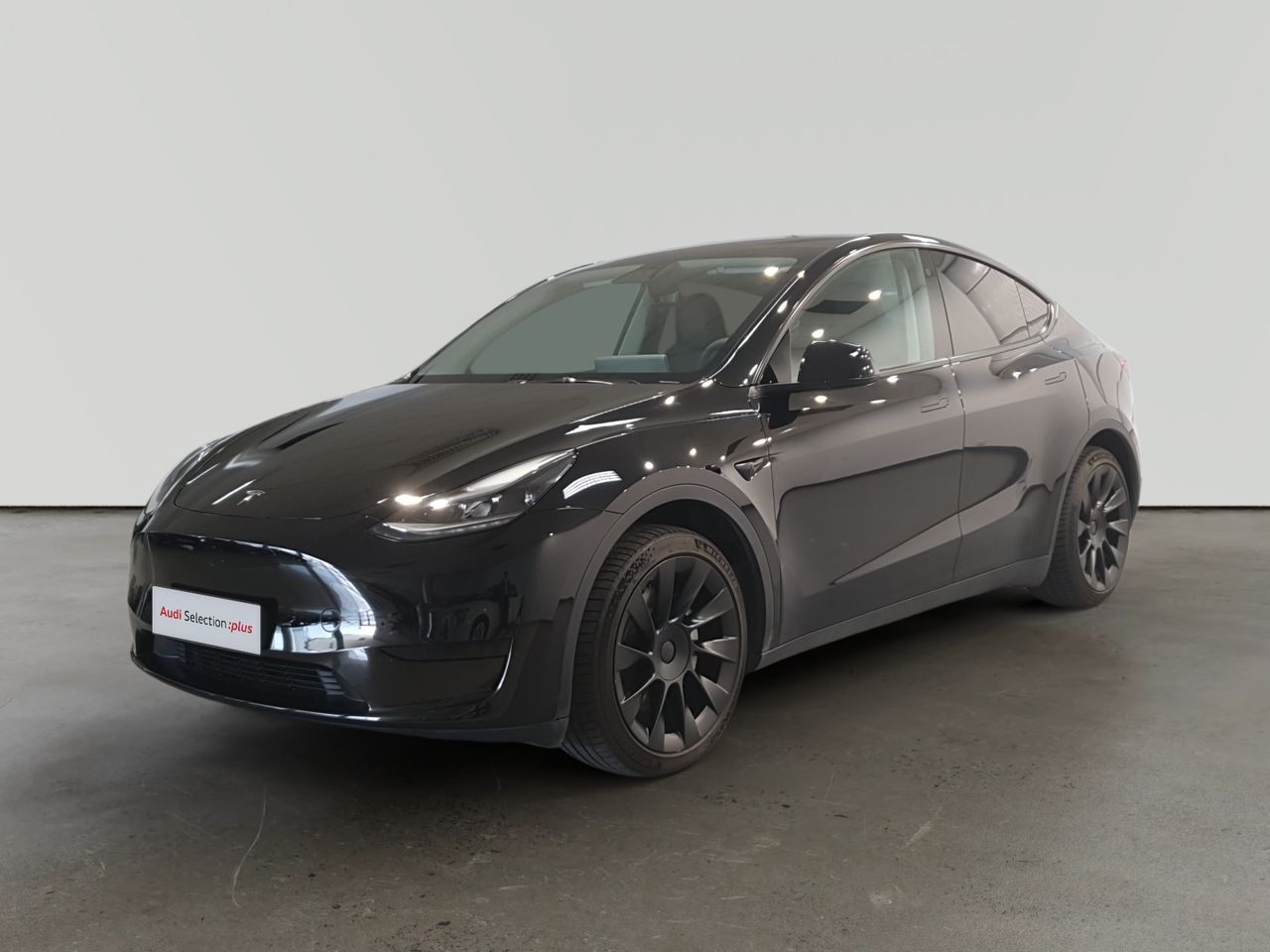 tesla model y 2023 /