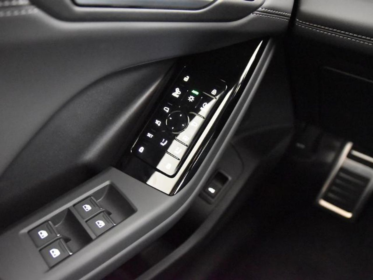 Audi Q6 S LINE QUATTRO - foto 22