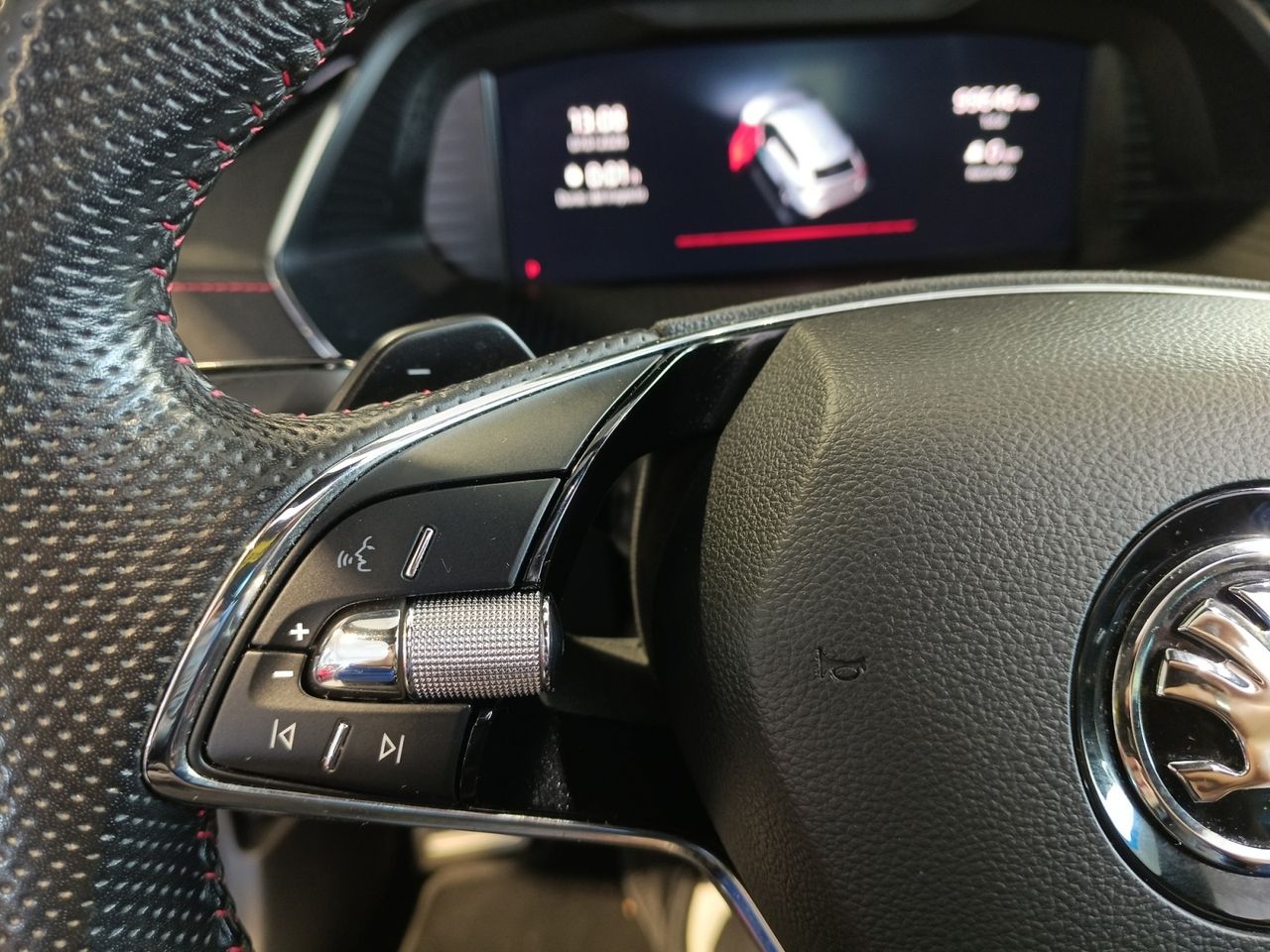 Skoda Octavia COMBI 2.0 TSI 180KW (245CV) DSG RS - foto 15