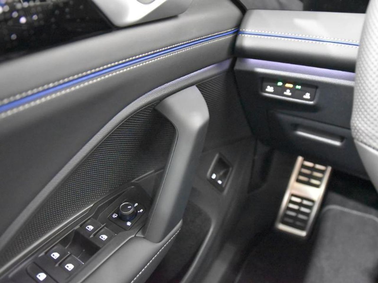 Volkswagen Tiguan TIGUAN R LINE 1.5 TSI EHYBRID 130 KW (177  - foto 19