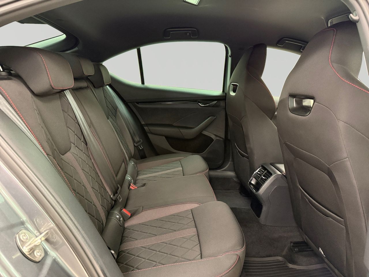 Skoda Octavia 2.0 TSI 180KW (245CV) DSG RS - foto 6