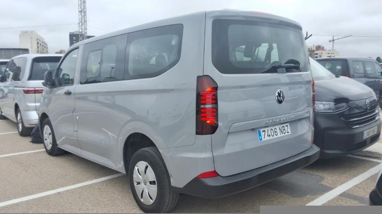 Volkswagen Caravelle CORTA 2.0 TDI 110 KW (150 CV) 6 VEL - foto 2