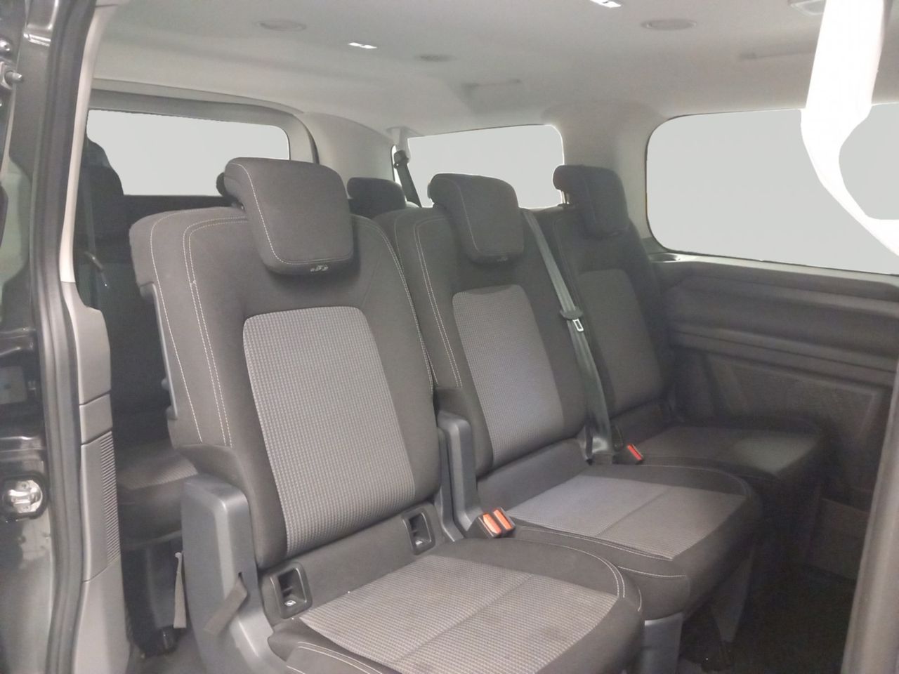 Volkswagen Caravelle CORTA 2.0 TDI 81 KW (110 CV) 6 VE - foto 6