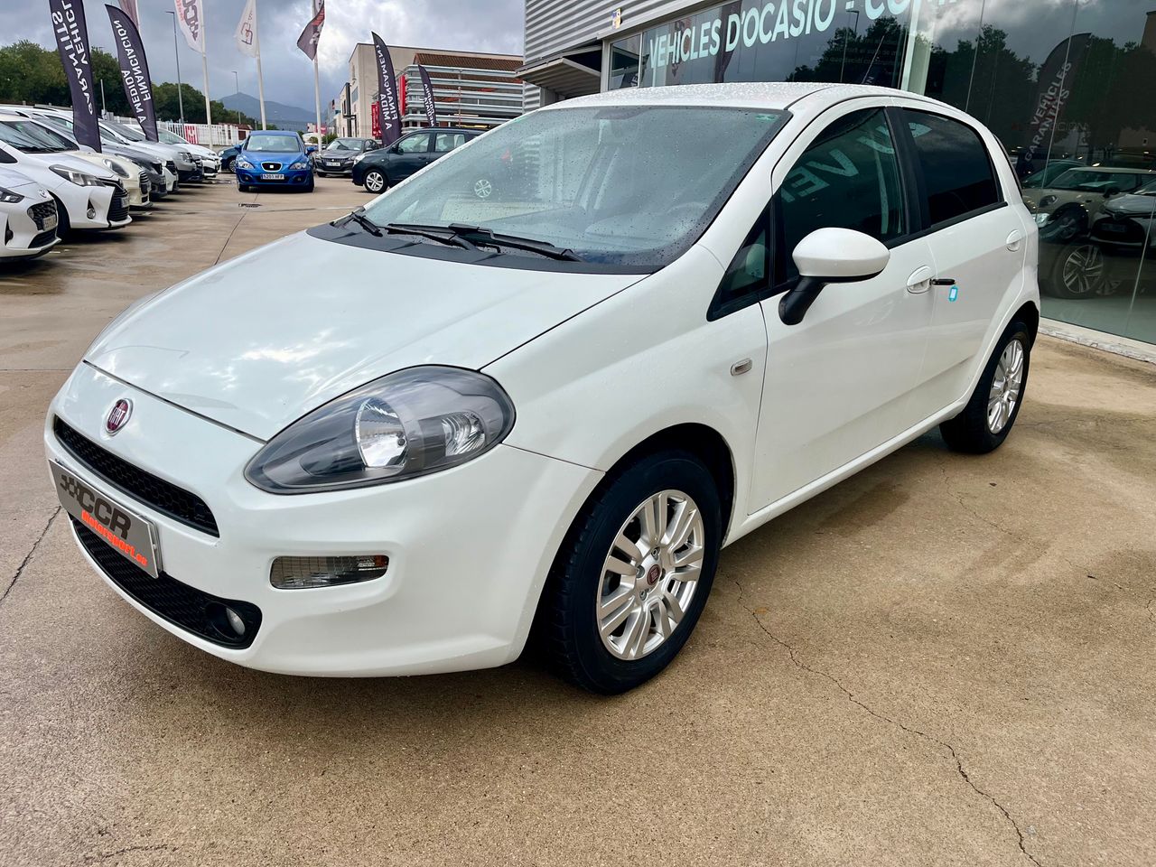 Fiat 500c blanco  de segunda mano - fiat punto 2013 /