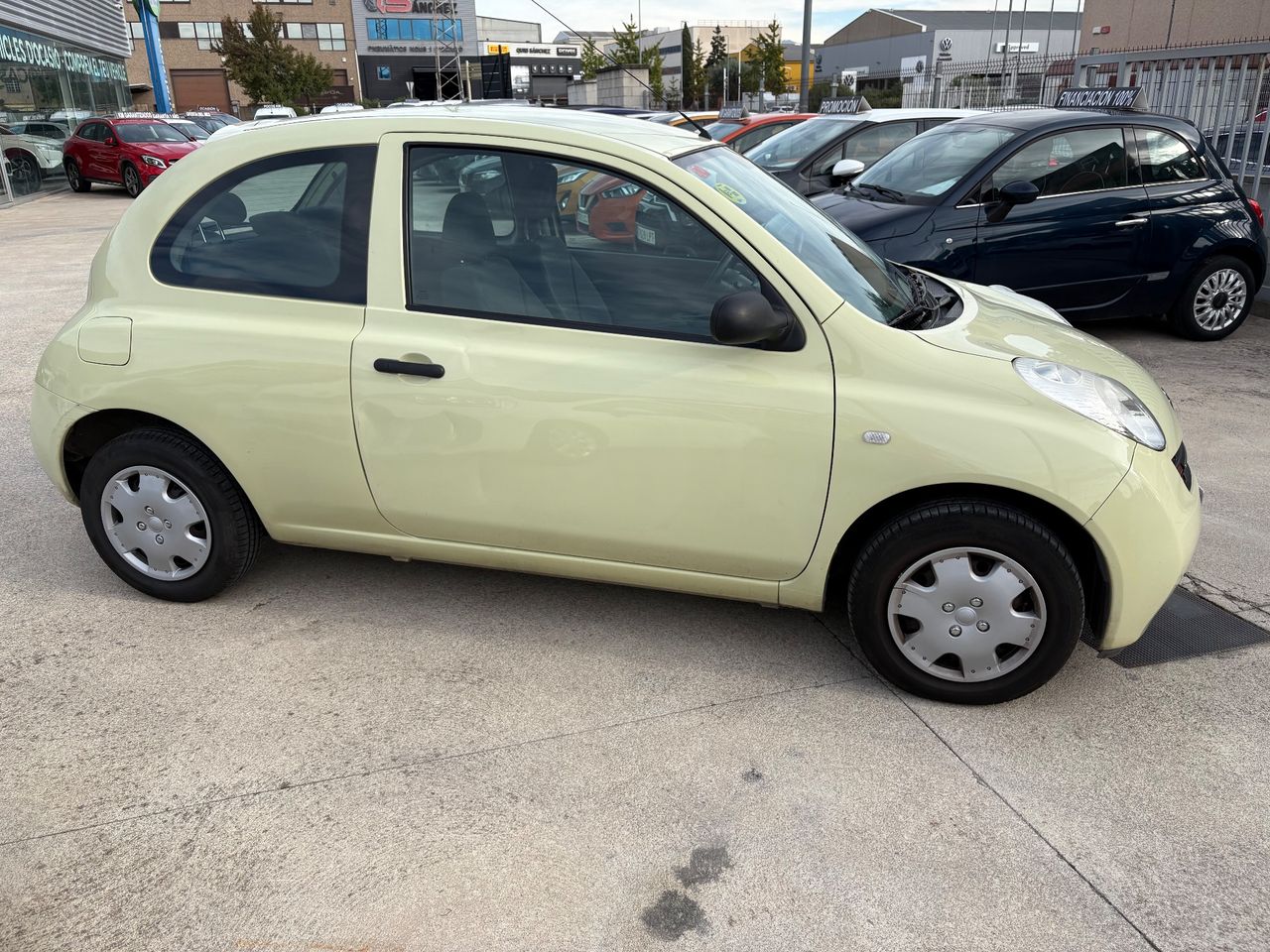 Nissan Micra 3p 1.2i - foto 4