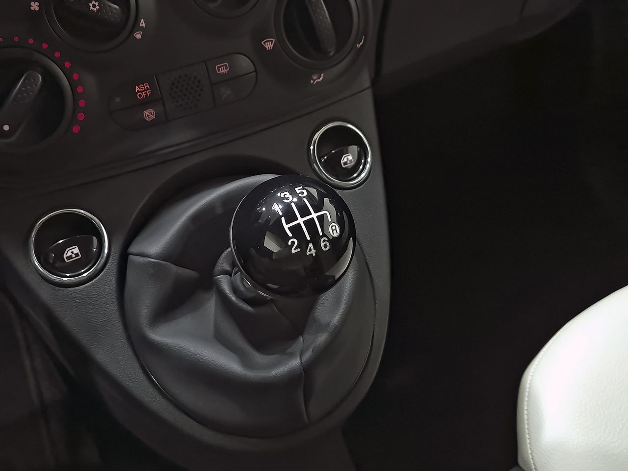 Fiat 500 Dolcevita 1.0 Hybrid 51KW (70 CV) - foto 21