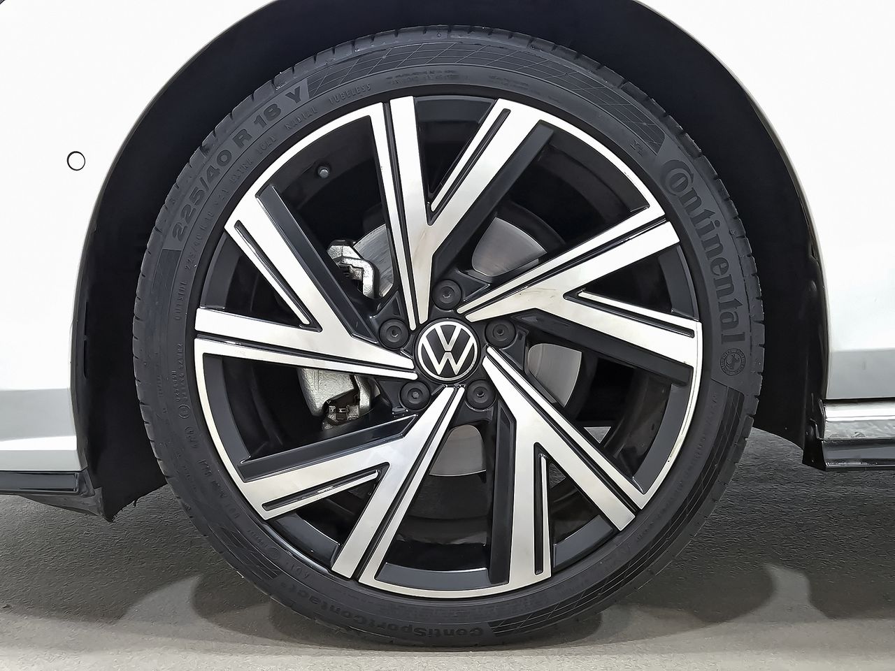 Volkswagen Golf R-Line 1.5 eTSI 110kW (150CV) DSG - foto 10