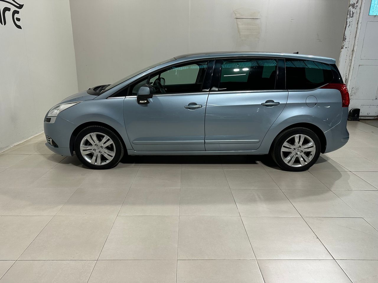 peugeot 5008 2010 / foto grande (2)