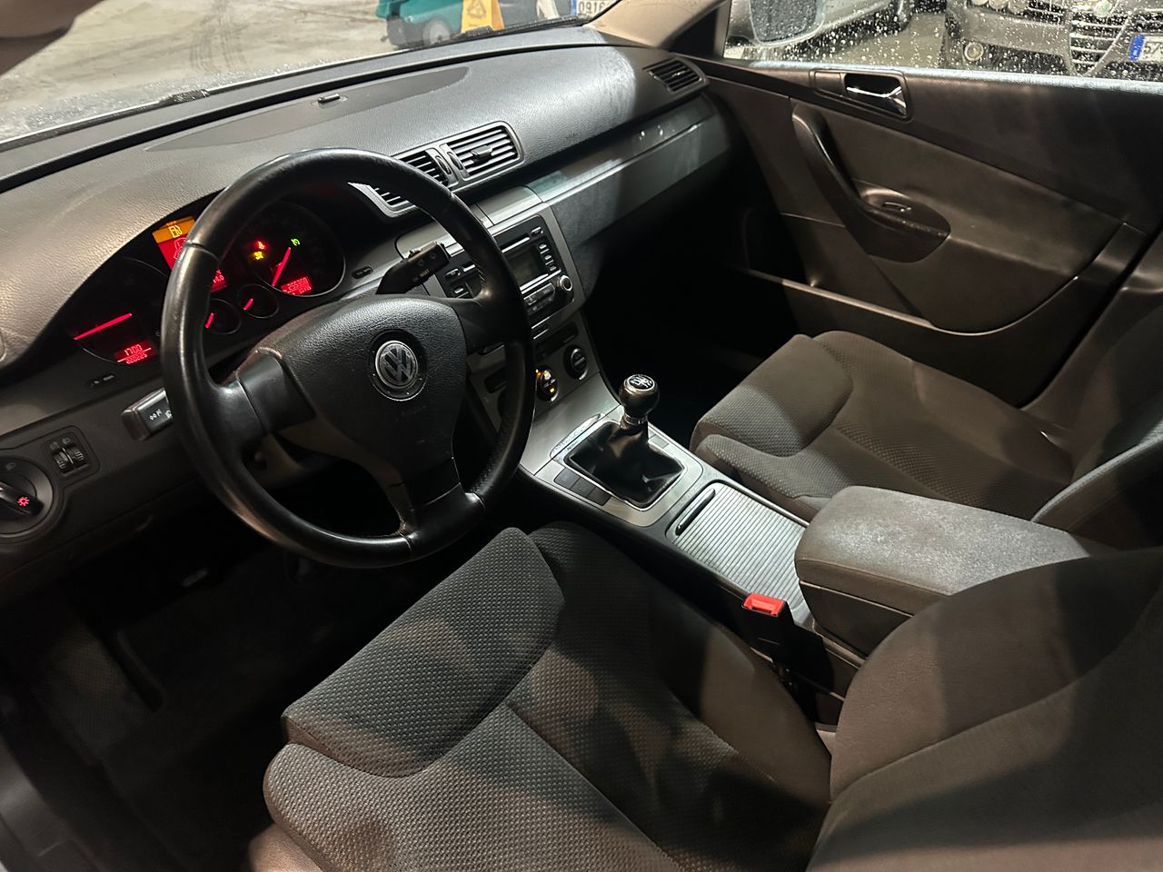 Volkswagen Passat 2.0 TDI 140cv DPF Highline - foto 5