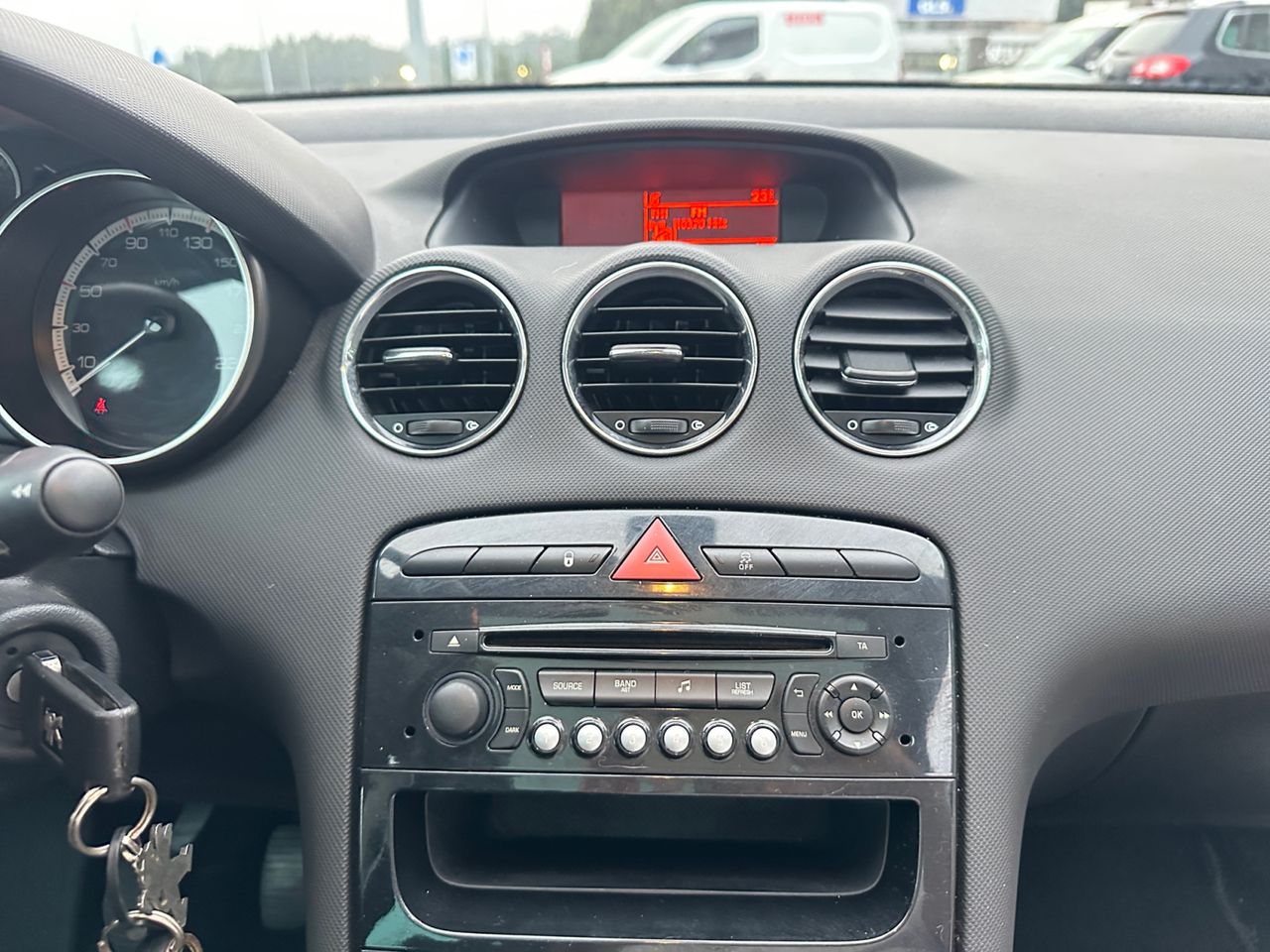 Peugeot 308 SW Active 1.6 e-HDI 115 FAP - foto 14