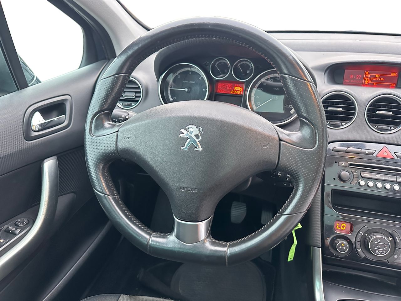 Peugeot 308 SW Active 1.6 e-HDI 115 FAP - foto 11