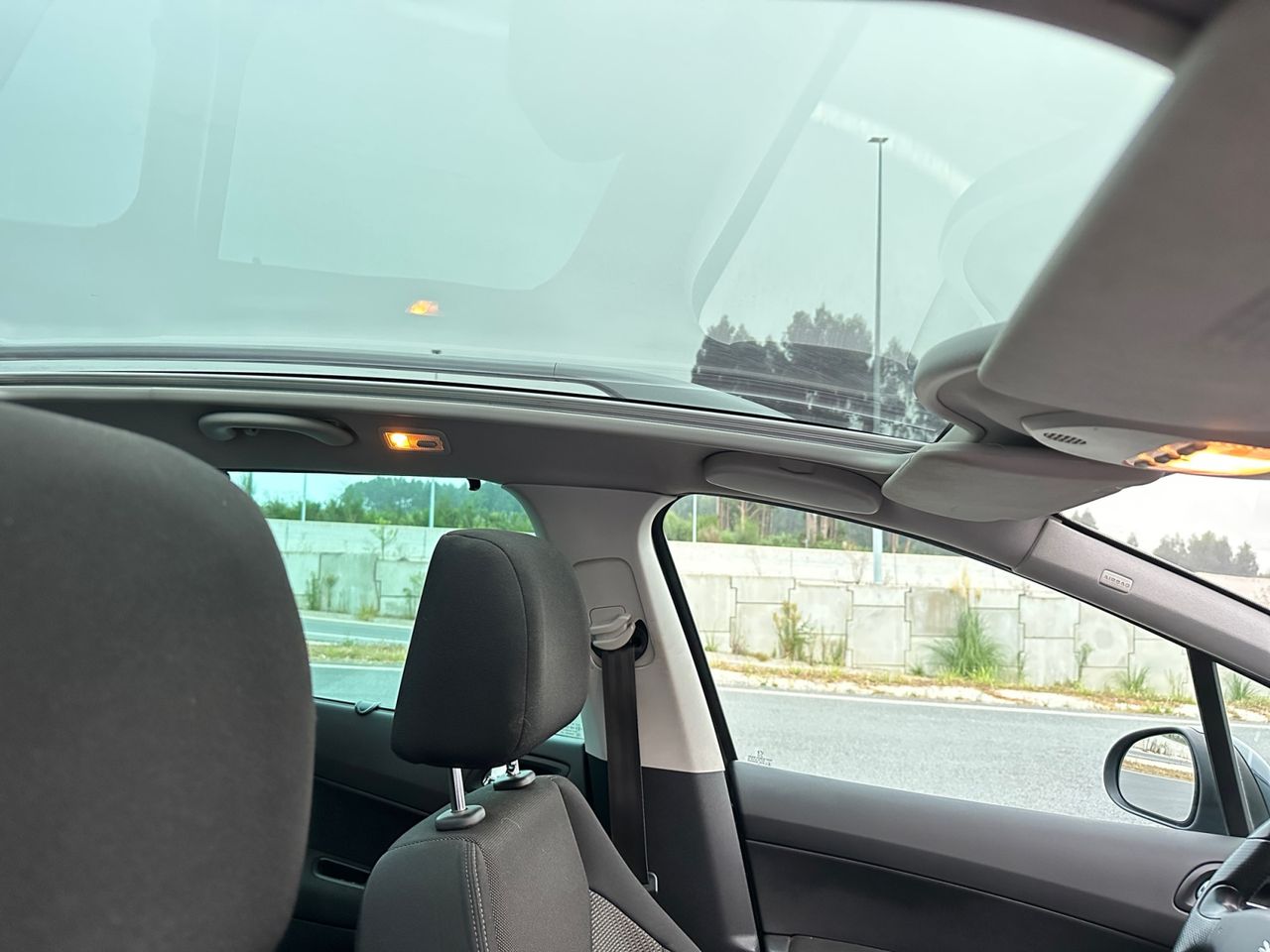 Peugeot 308 SW Active 1.6 e-HDI 115 FAP - foto 16