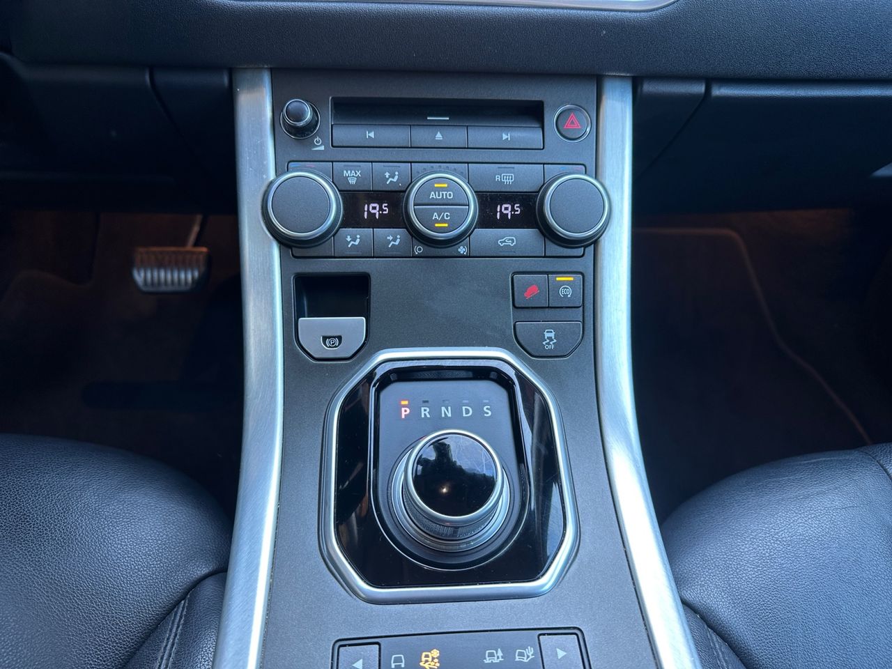 Land-Rover Range Rover Evoque 2.2L TD4 150CV 4x4 Pure Auto. - foto 12