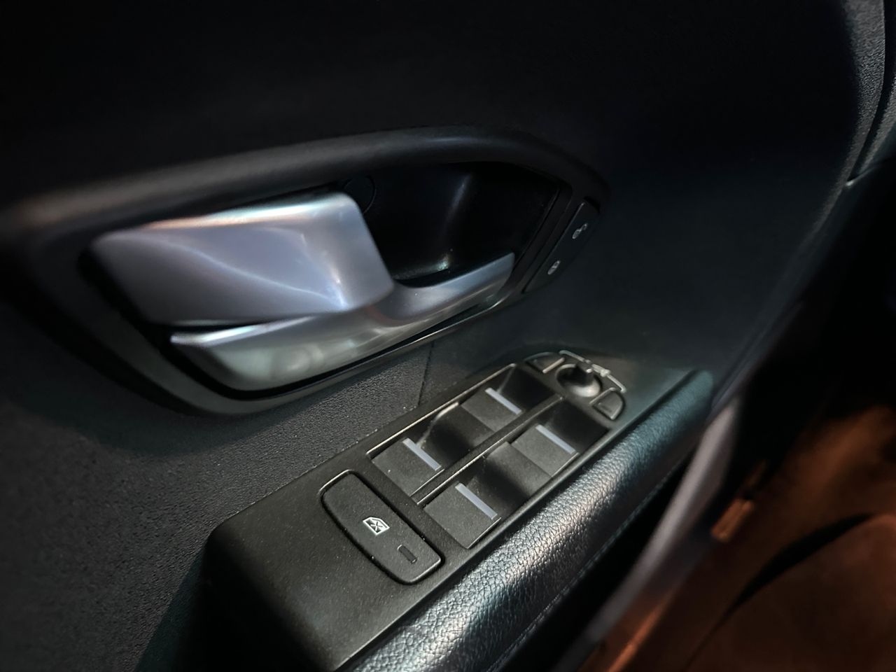 Land-Rover Range Rover Evoque 2.2L TD4 150CV 4x4 Pure Auto. - foto 14