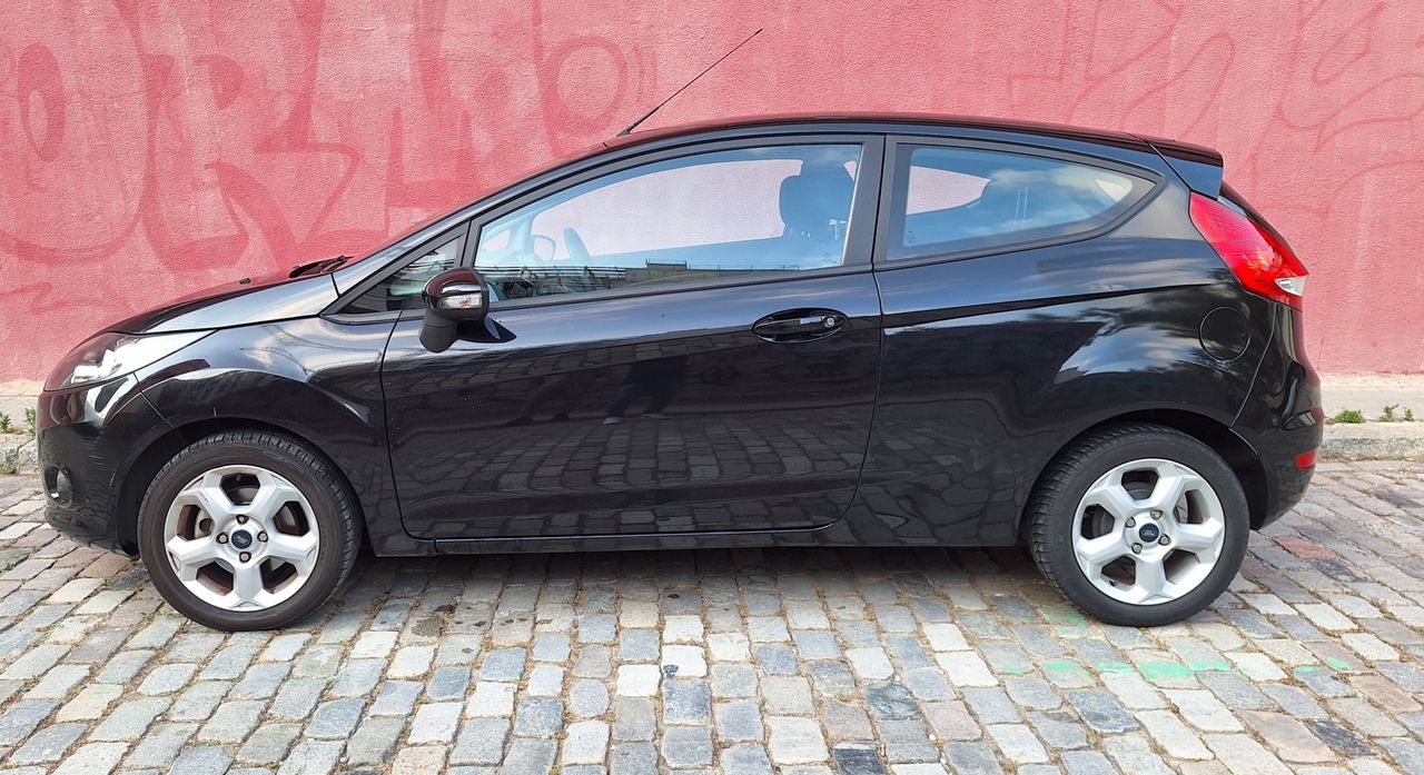 ford fiesta 2010 / foto grande (2)
