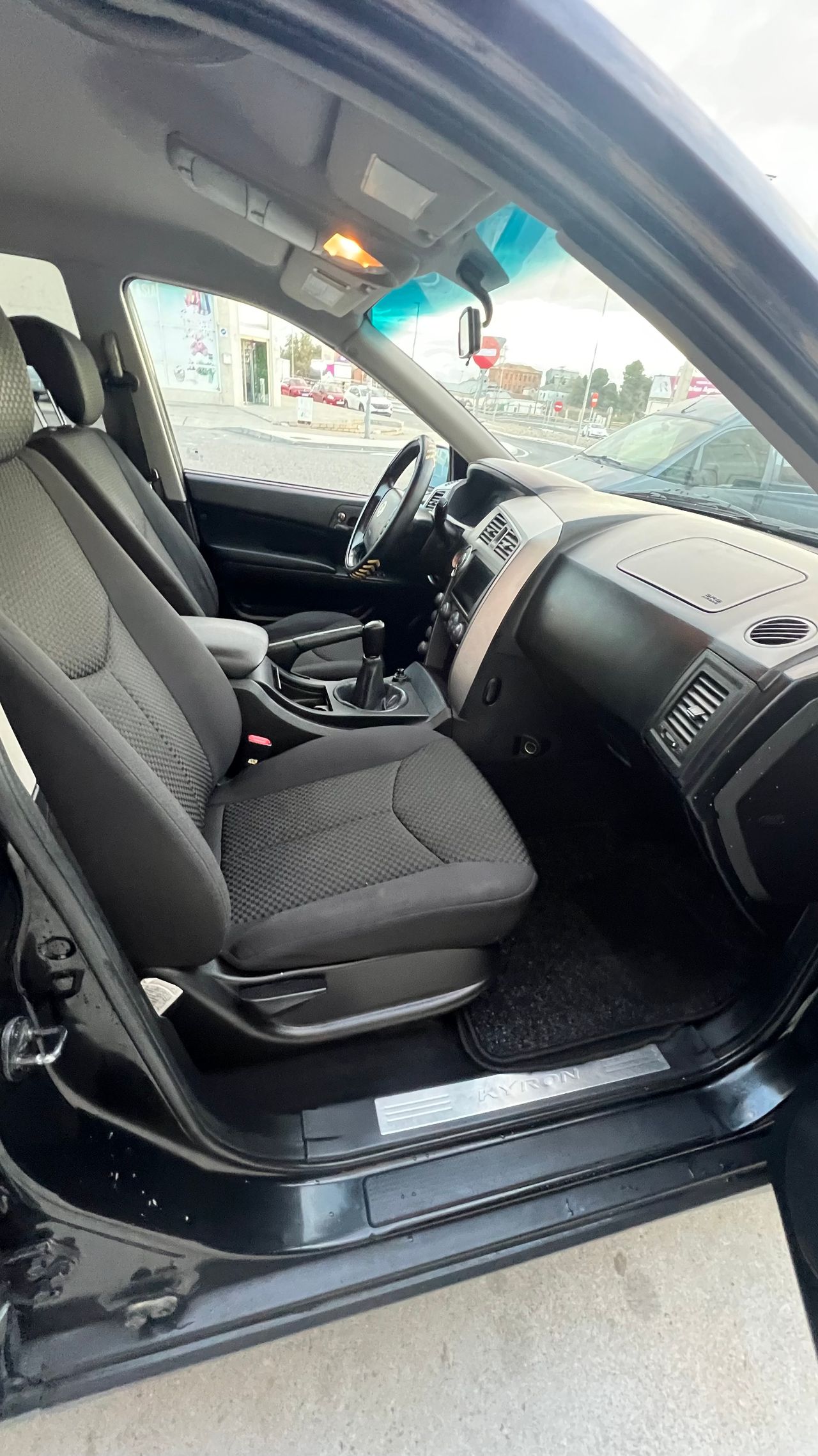 SsangYong Kyron 200Xdi - Foto 10