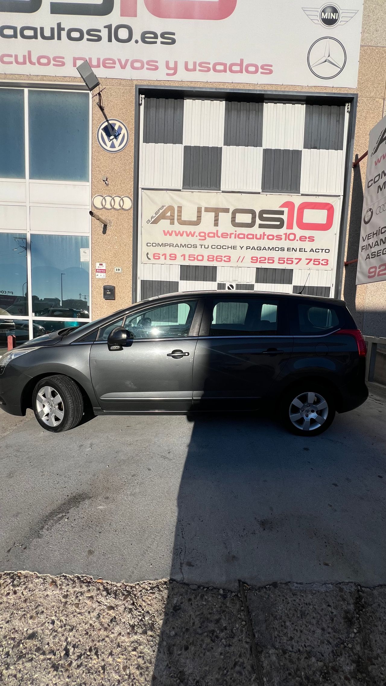 peugeot e-5008 2010 / foto grande (3)