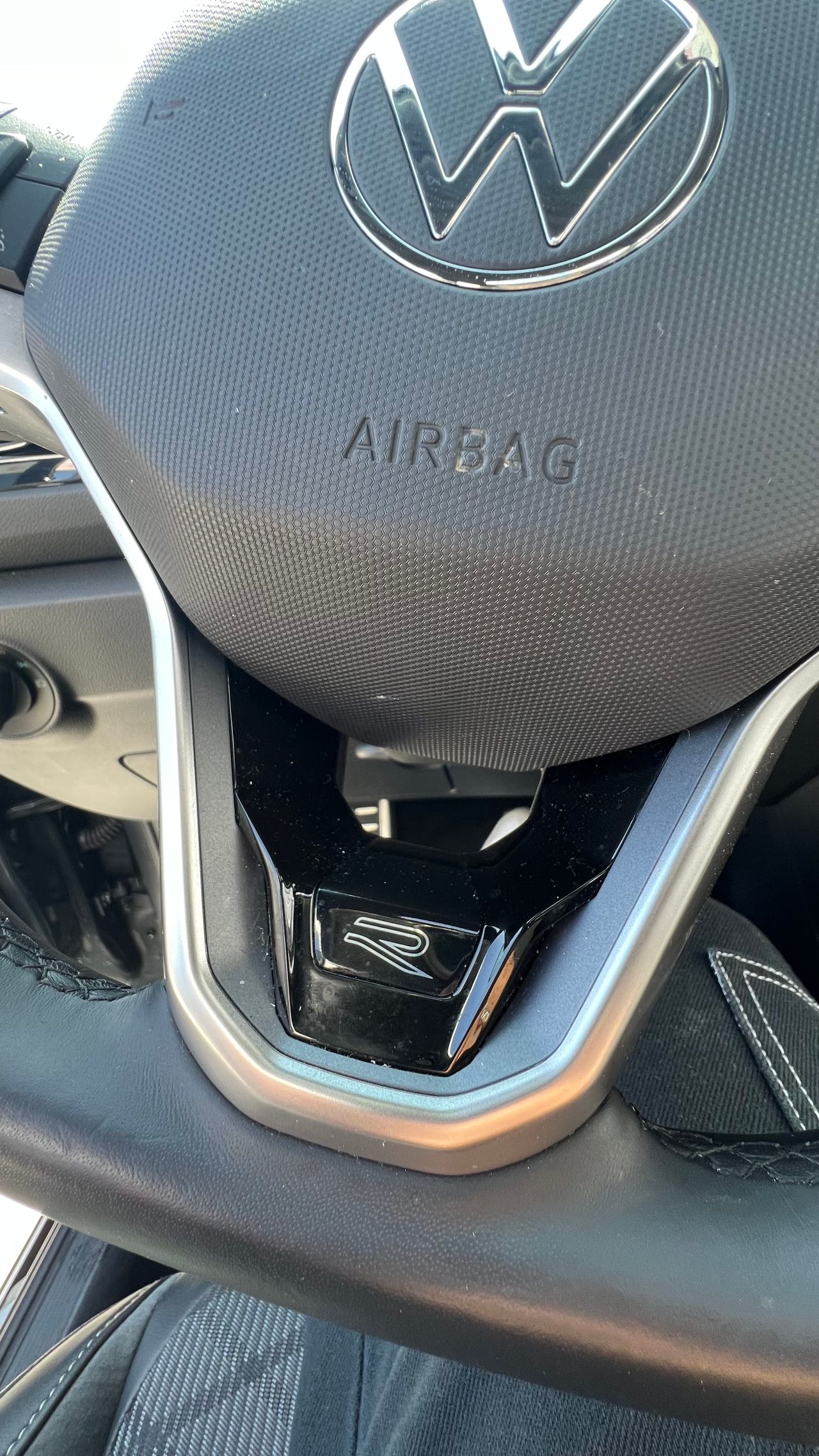 Volkswagen T-Roc RLine 2.0 TDI DSG 4x4 - Foto 24