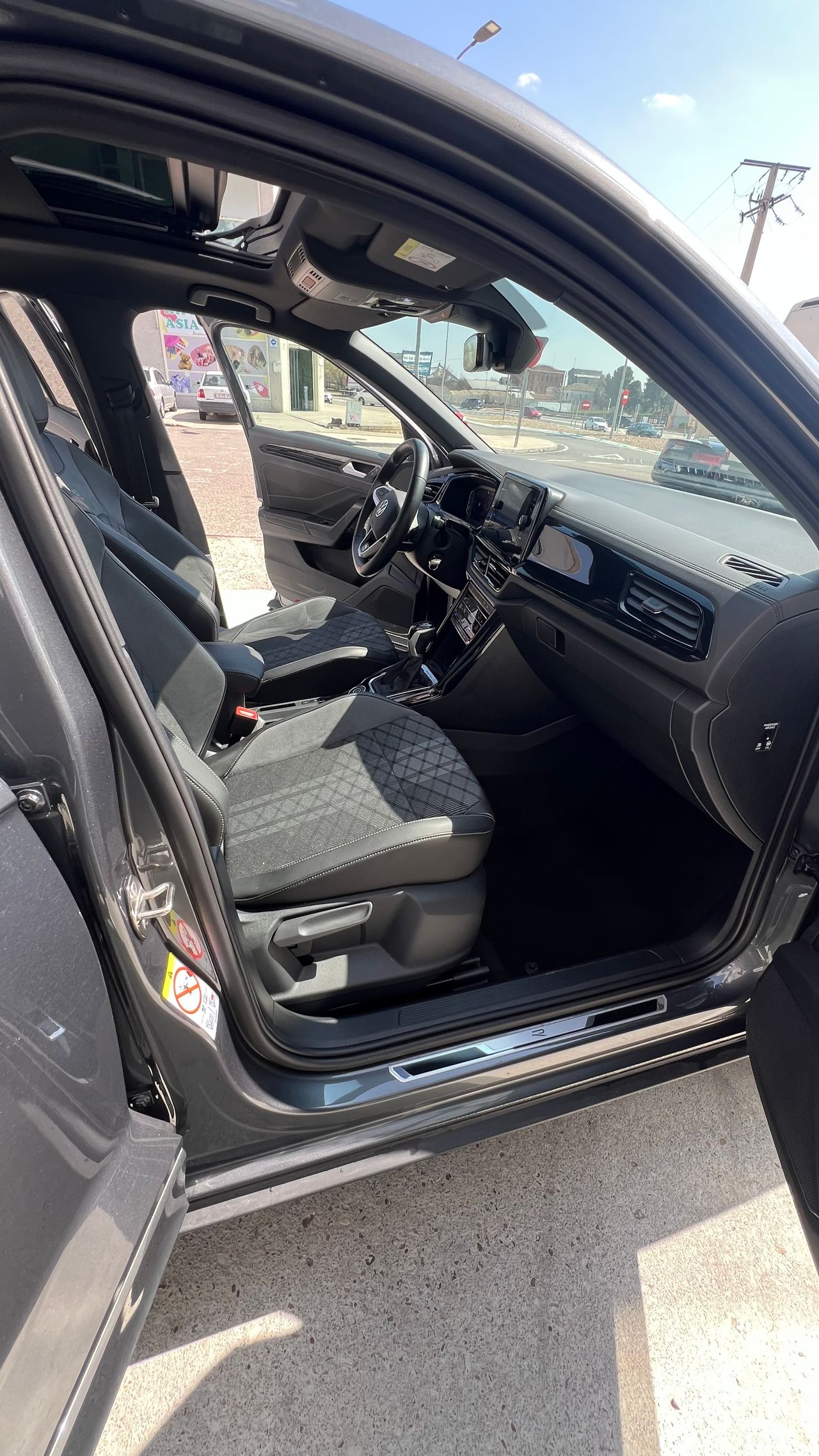 Volkswagen T-Roc RLine 2.0 TDI DSG 4x4 - Foto 12