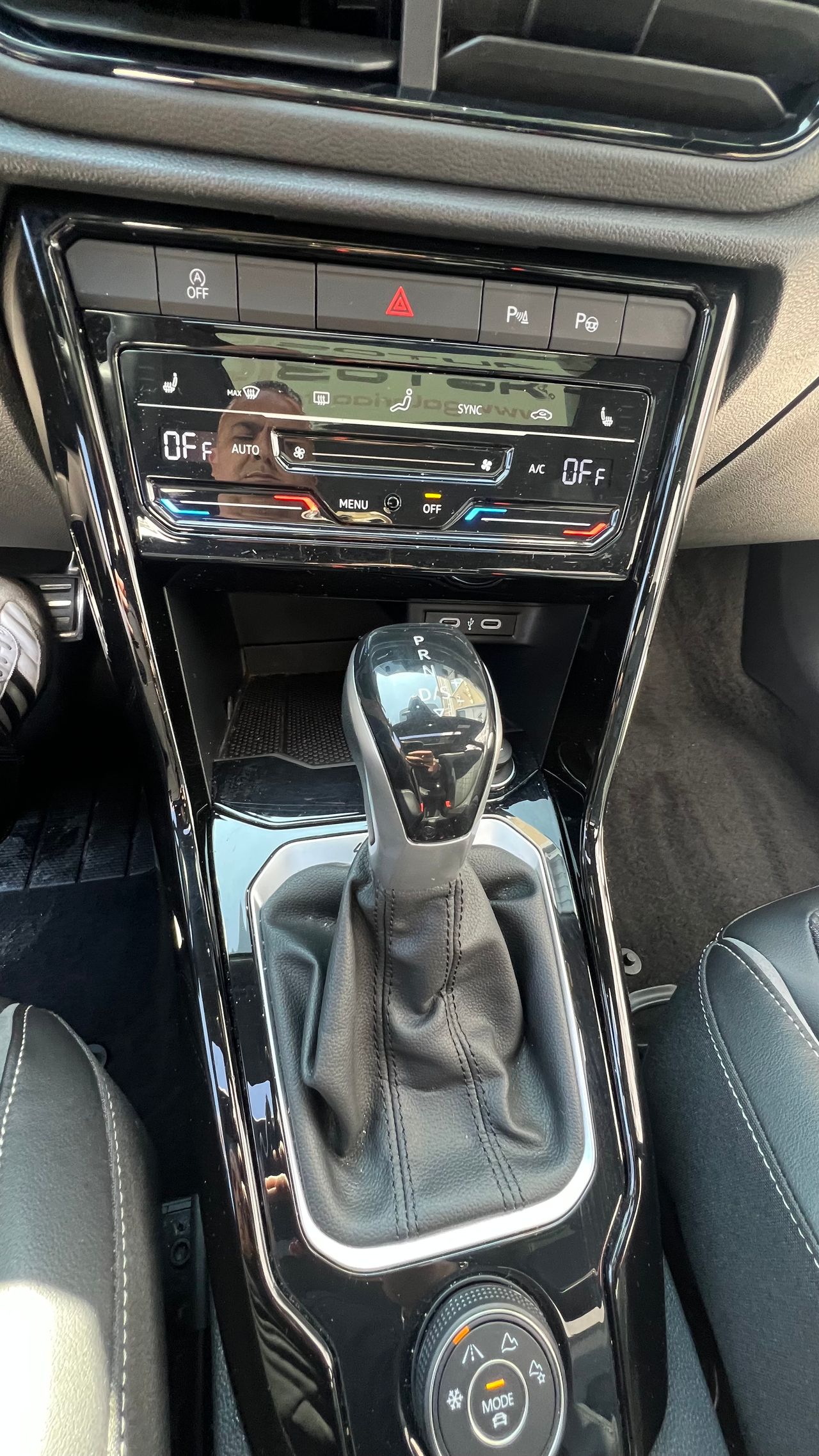 Volkswagen T-Roc RLine 2.0 TDI DSG 4x4 - Foto 23