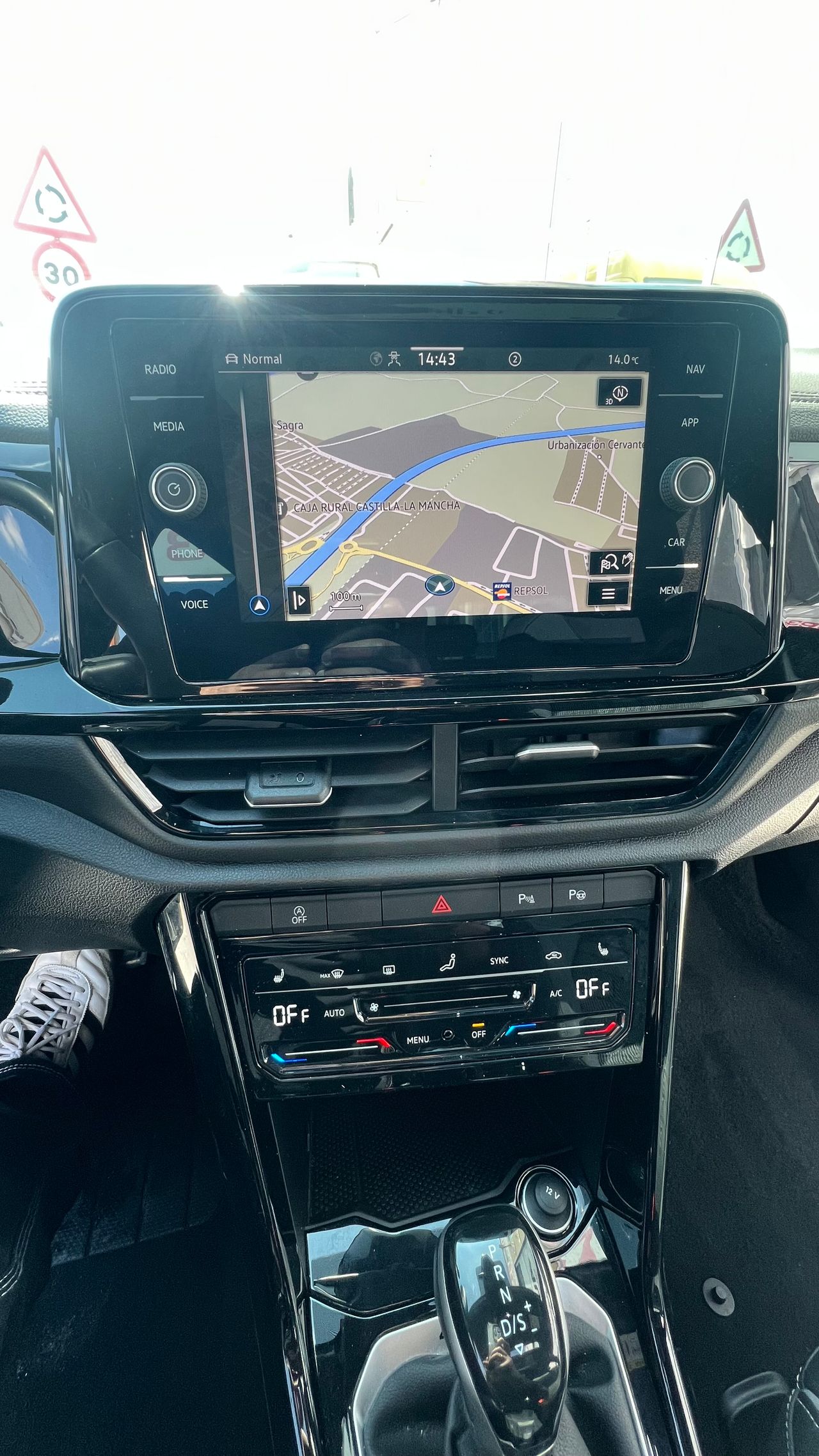 Volkswagen T-Roc RLine 2.0 TDI DSG 4x4 - Foto 22