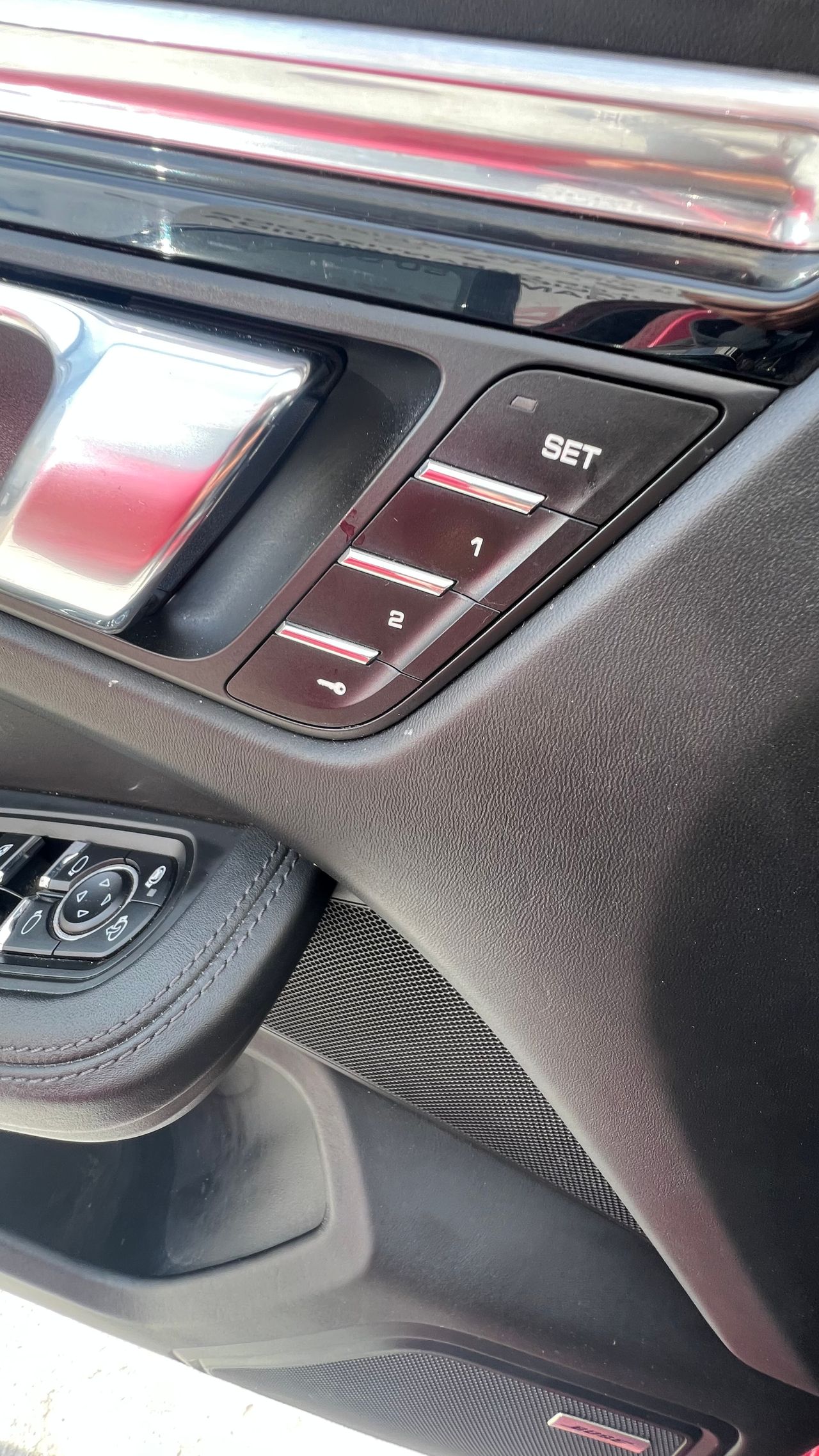 Porsche Macan turbo - Foto 24