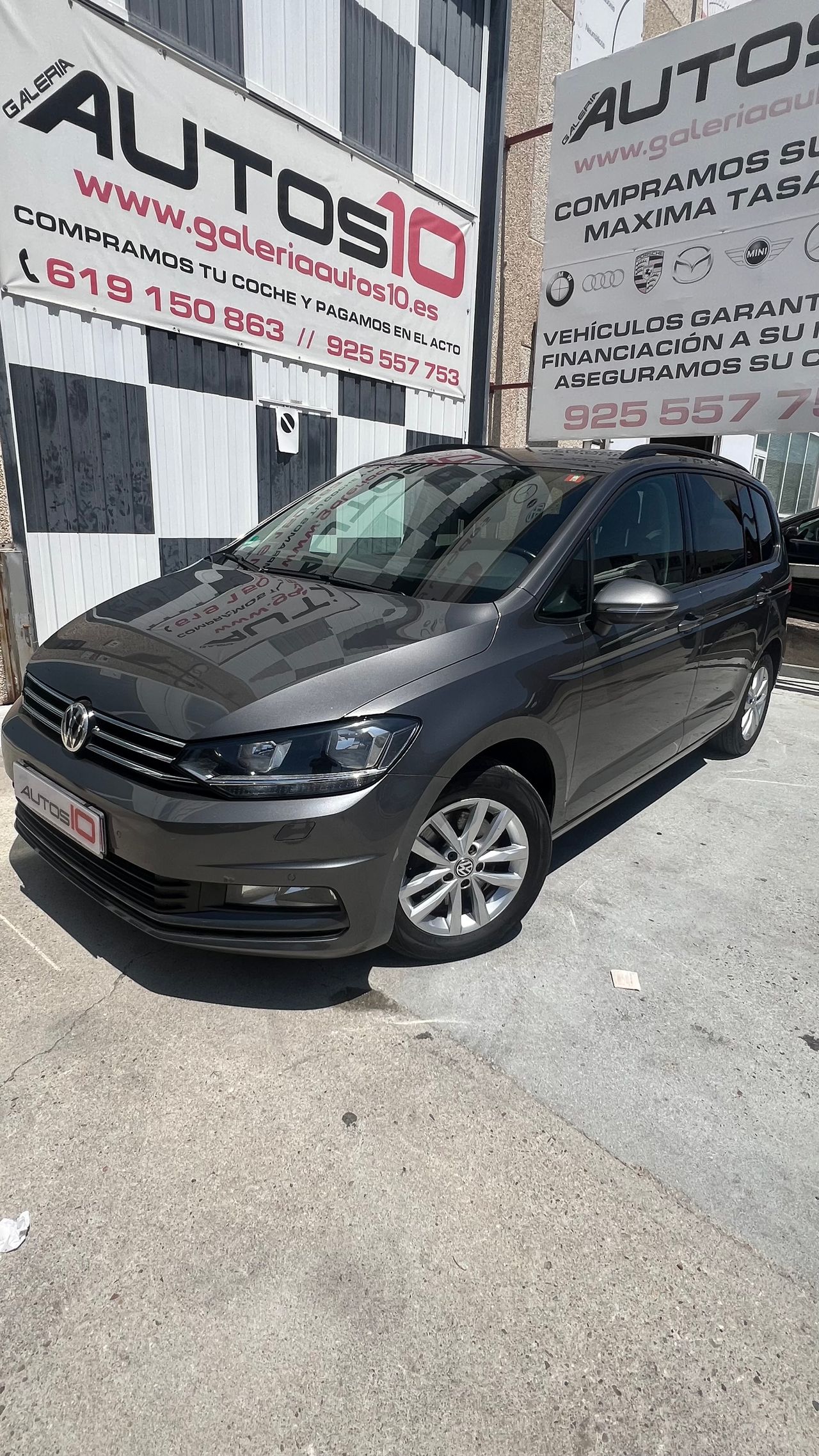 Foto volkswagen touran 2016 /