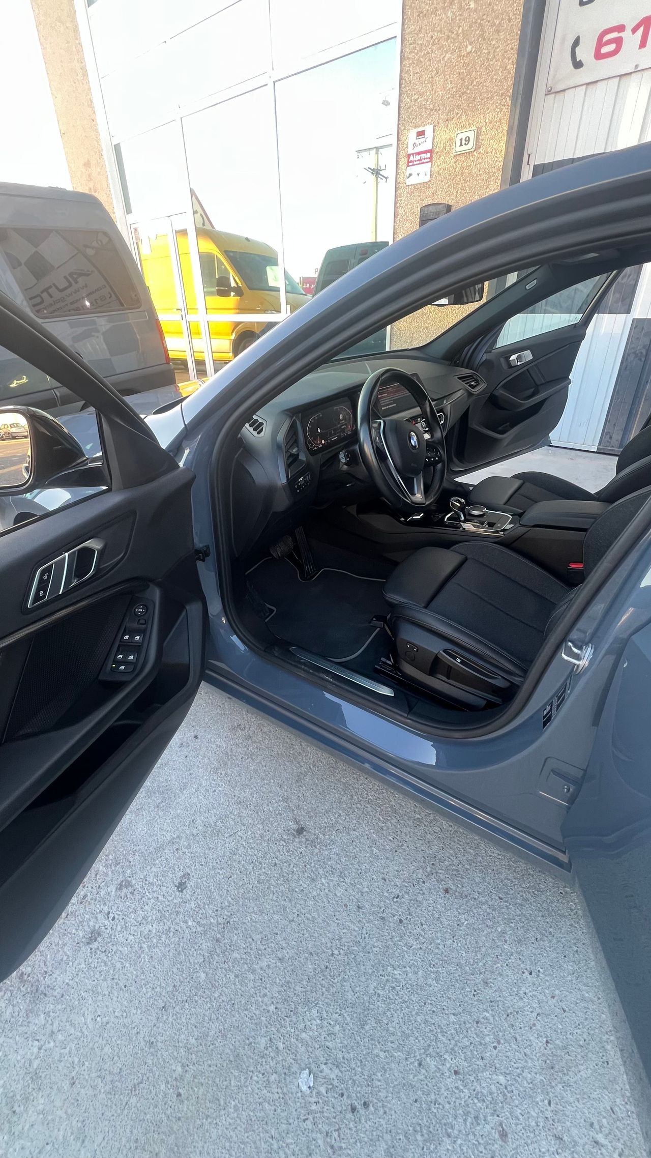 BMW Serie 1 118i automatico - Foto 14