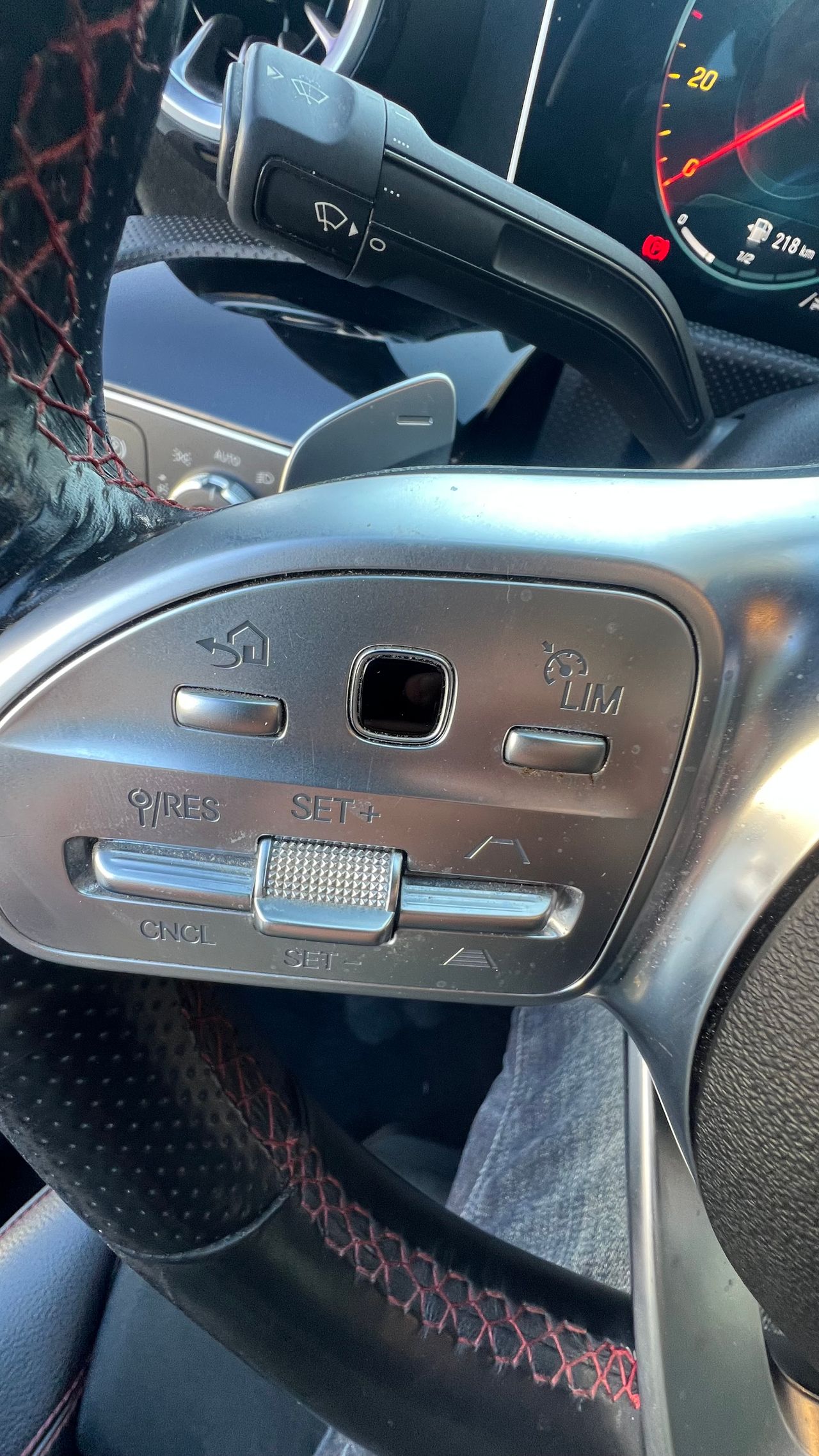 Mercedes Clase A 180 d CAMBIO AUTOMATICO PACK AMG - Foto 20