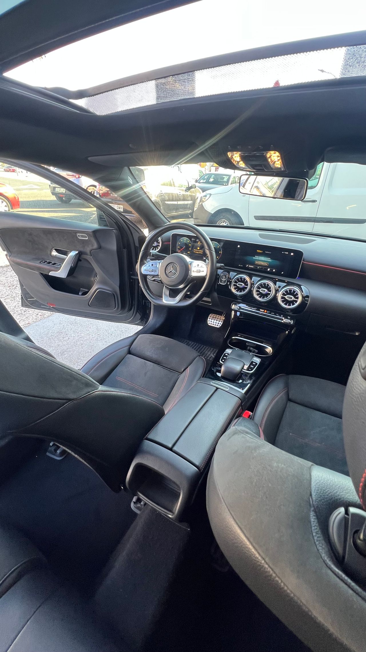 Mercedes Clase A 180 d CAMBIO AUTOMATICO PACK AMG - Foto 12