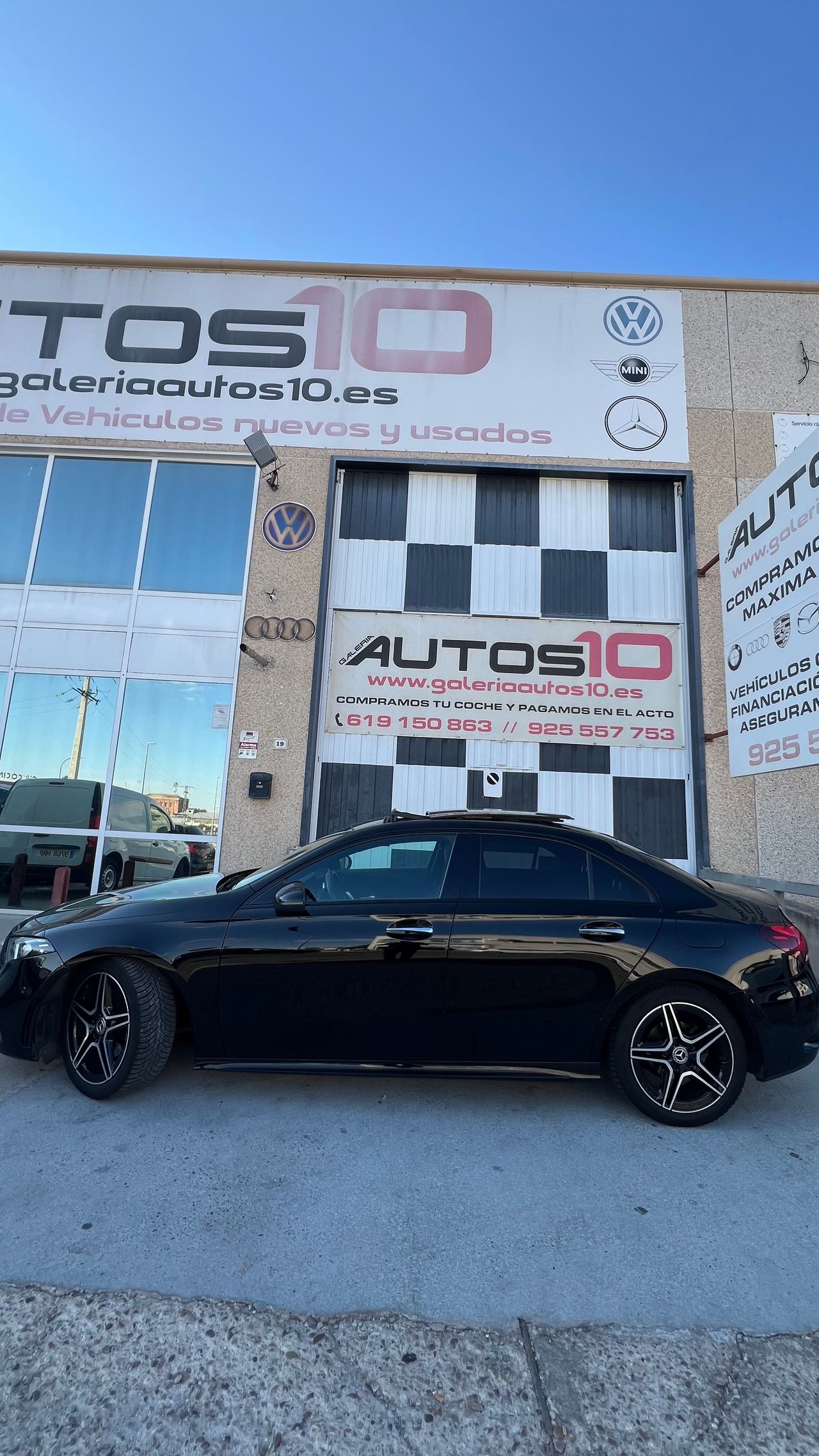 Mercedes Clase A 180 d CAMBIO AUTOMATICO PACK AMG - Foto 5