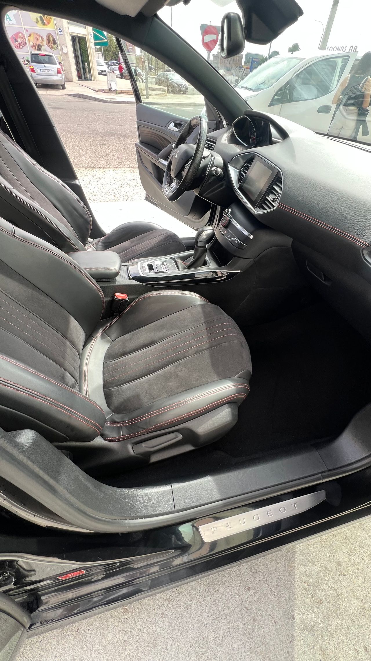 Peugeot 308 GT 180 CV - Foto 11