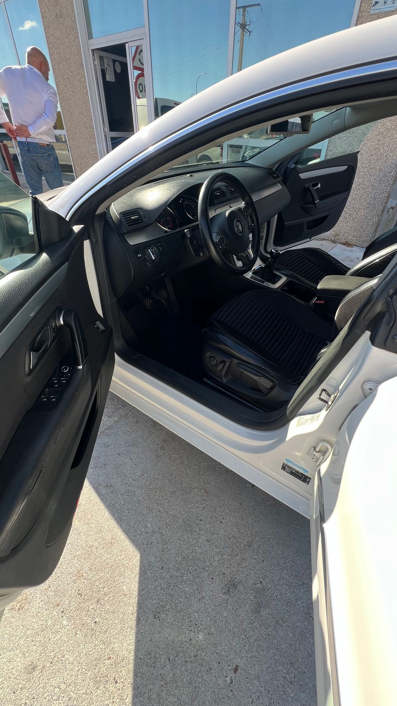 Volkswagen Passat CC 2.0 tdi 140cv manual - Foto 13